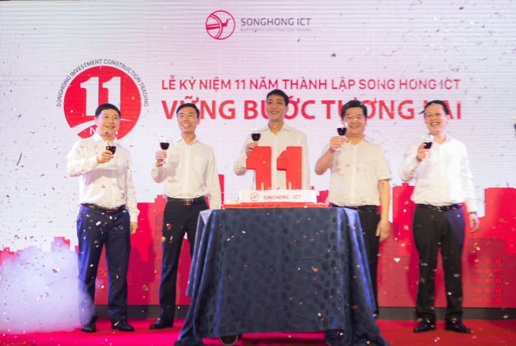 Lễ kỉ niệm 11 năm thành lập Song Hong ICT – Vững bước tương lai