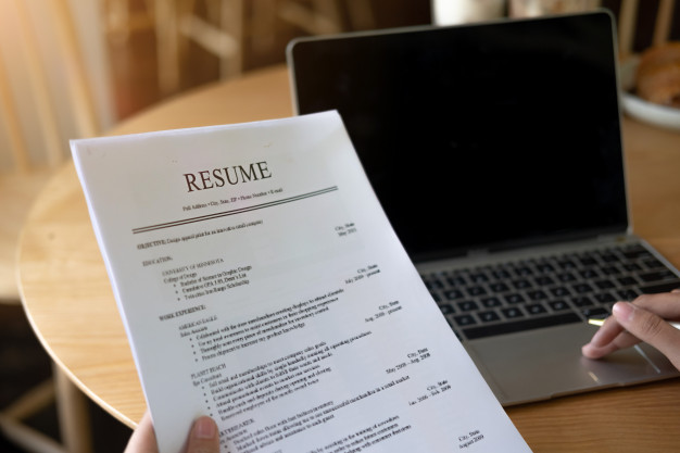 Có nên liệt kê nhiều việc từng làm vào resume không?